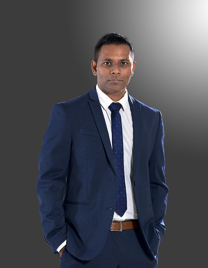 medium-shot-woman-working-as-lawyer Scam / Scam / Internet Scam / Internet Scam / Work From Home Scam / Work From Home Self Scam / Work from home job search scams / Work from home job search fraud / credit card fraud / Scam Lawyer / Cryptocurrency Scam / Romance Scam / Romance Scam / Business Scam / Business Scam / insurance fraud / investment scam / investment scam